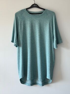 Lululemon Men's Drysense Short Sleeve Shirt
Heathered Teal - Estimated XL/XXL